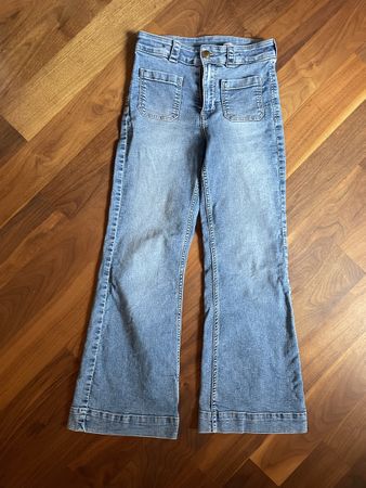 H&M Jeans Flared Leg Grösse 140