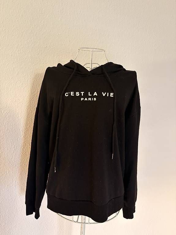 Shein Maglioni & Felpe: Schwarzer Oversized Hoodie CEST LA VIE PARIS – Usato da Kriens venduto da dajaxoxo