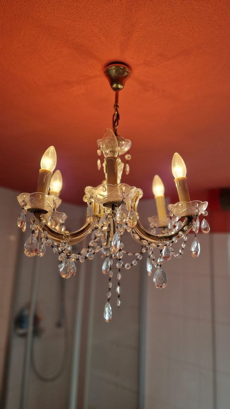 Lampadari & plafoniere: Kristall Leuchter, 6-armig, antik – Usato da Kreuzlingen venduto da stella109