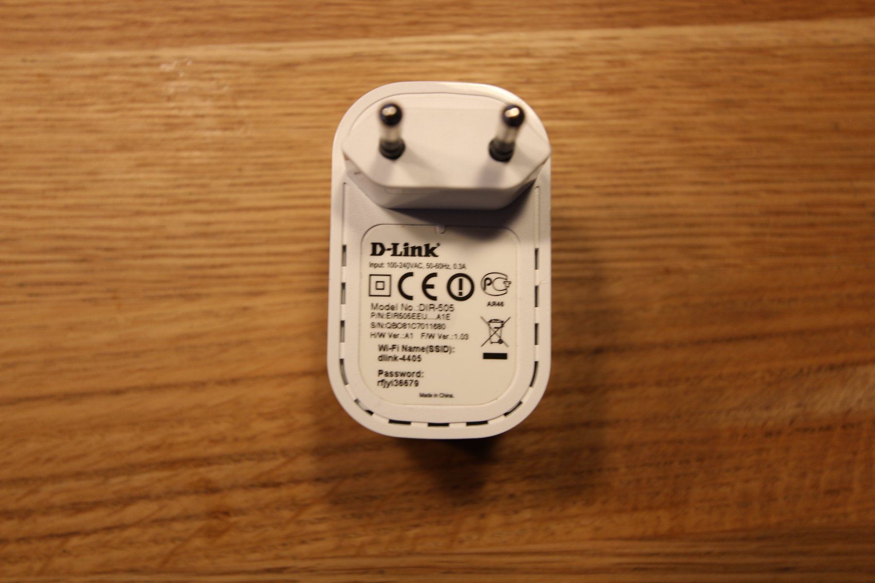 Dlink Modem & Router: D-Link DIR-505 Travel Router/Access Point - neuwertig – Usato da Binningen venduto da GassMann13 1