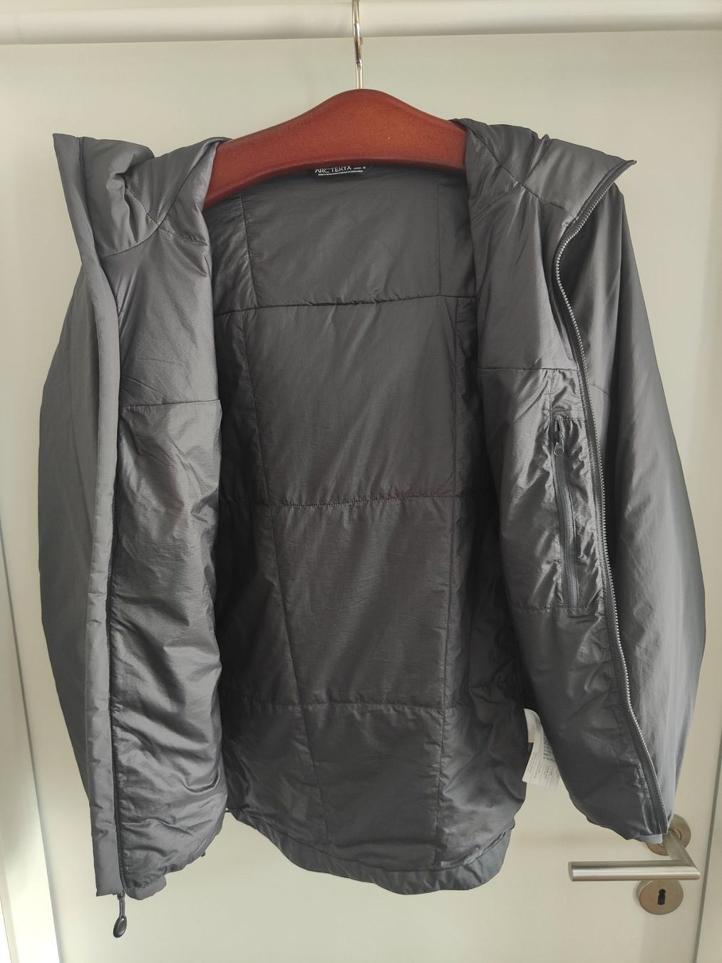 Arcteryx Vestes: Arc'teryx Atom LT Hoodie Men, Grösse M – D'occasion à Olten par Gegendiekultur 3