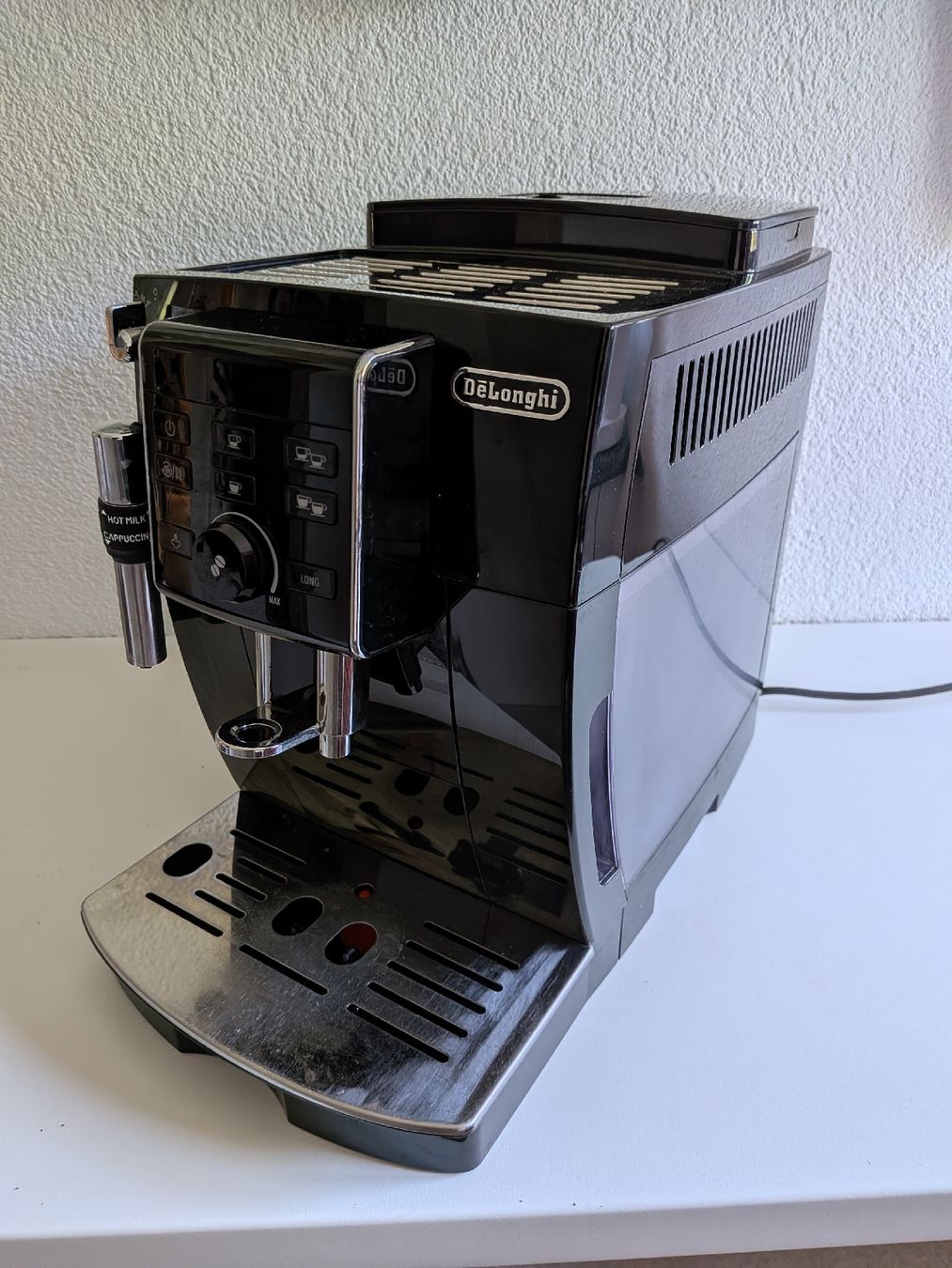 De'Longhi Macchine per caffè & Macchine per espresso: DeLonghi Kaffeevollautomat ECAM – Usato da Uster venduto da Chror 1