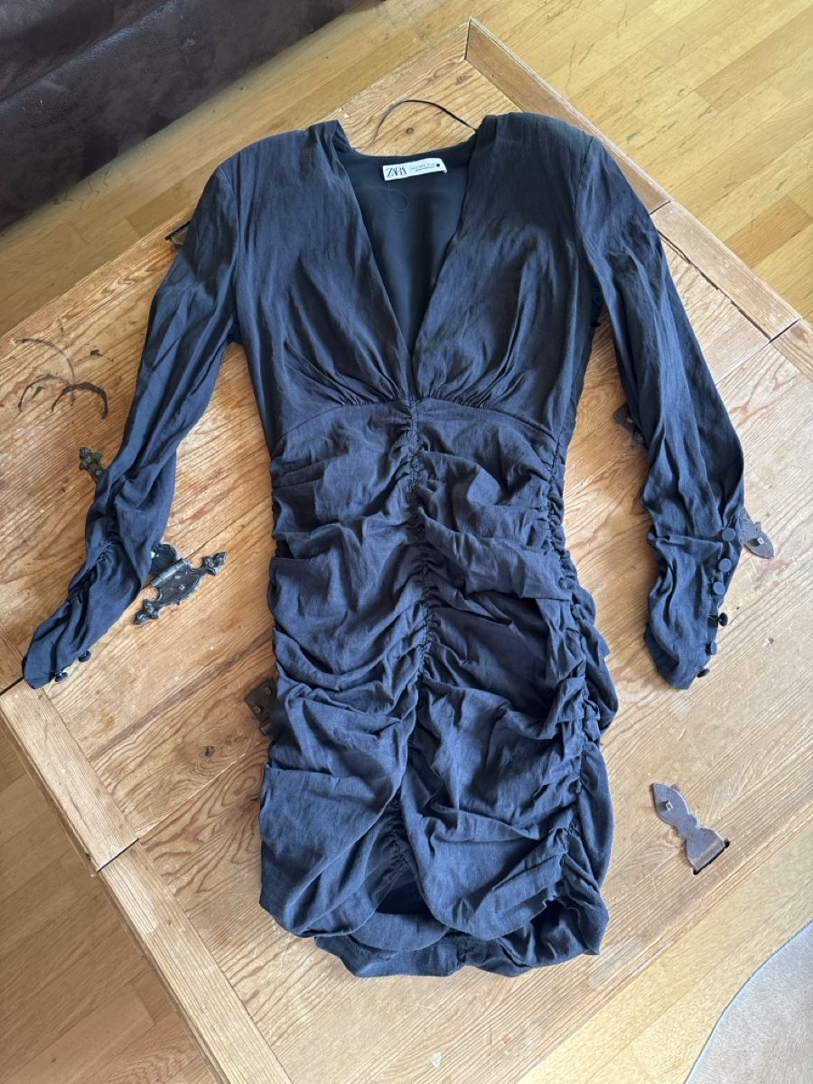 Zara Vestiti: Zara Kleid schwarz Gr. S – Usato da Mauren venduto da ducducturi