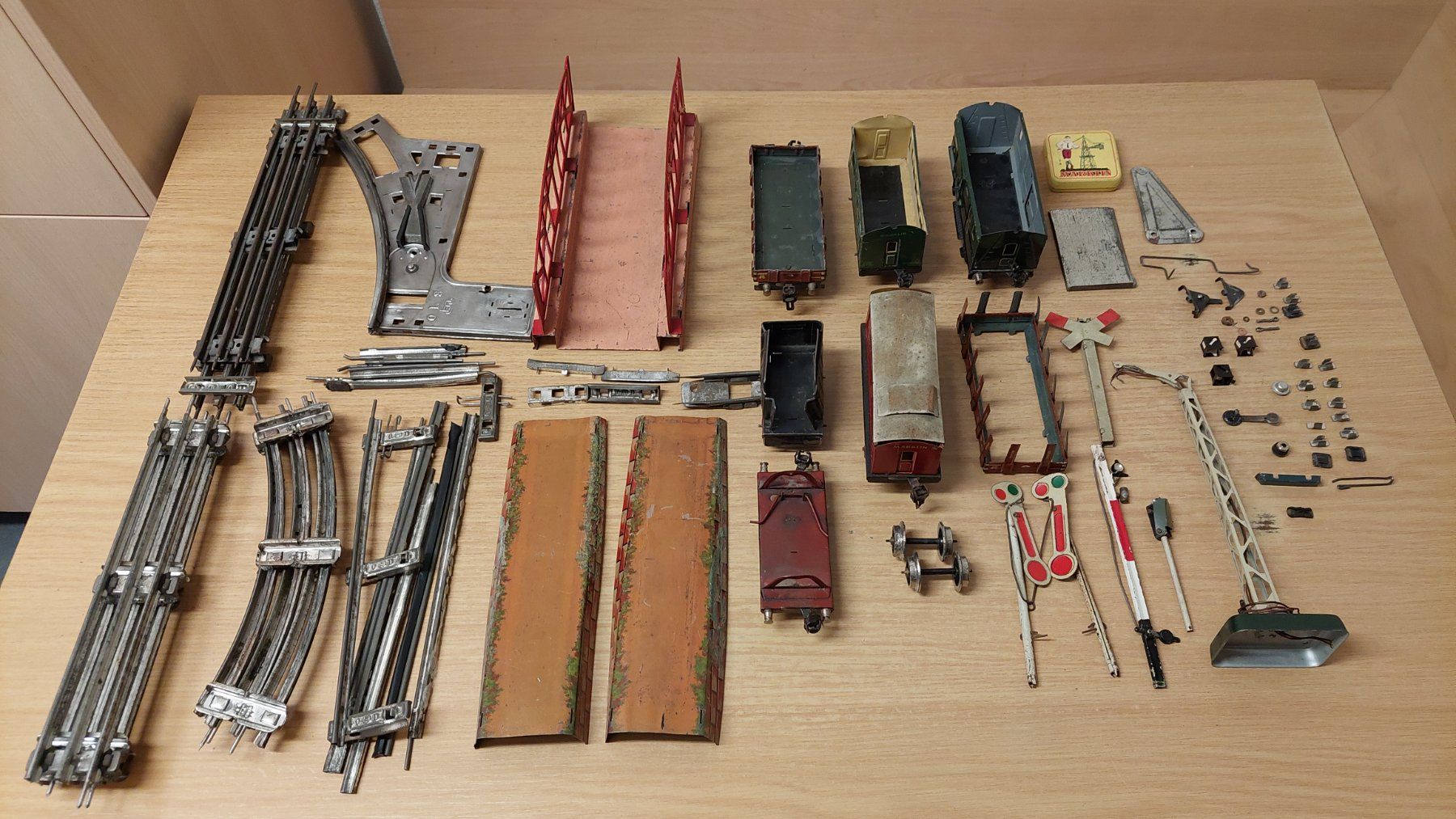 Modellini di ferrovie: Tinplate Bastelware Spur 0 – Difettoso da Wädenswil venduto da Frosch33