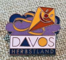 E935 - Pin Davos Herbstlandschaft Suisse