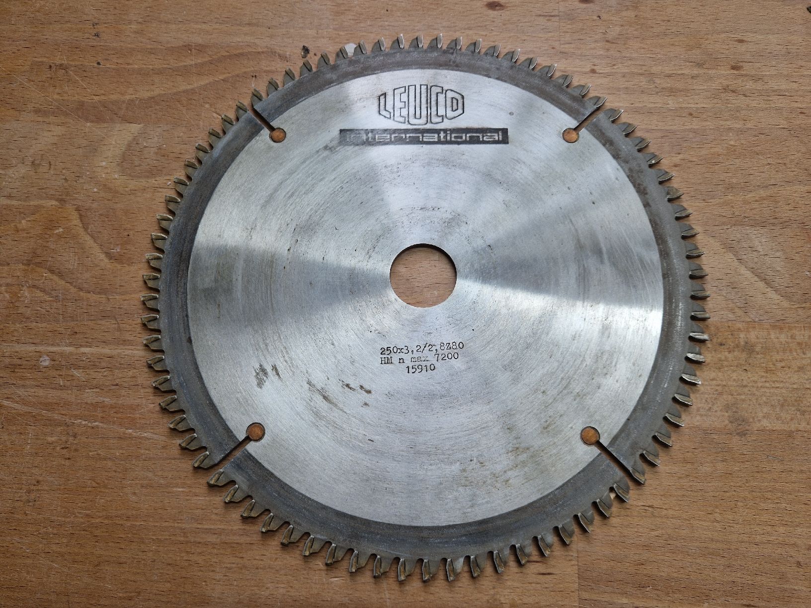 Seghe: 2 x Leuco HM Sägeblatt Trapezzahn D 250 – Usato da Thalheim venduto da lae_5ck9 2