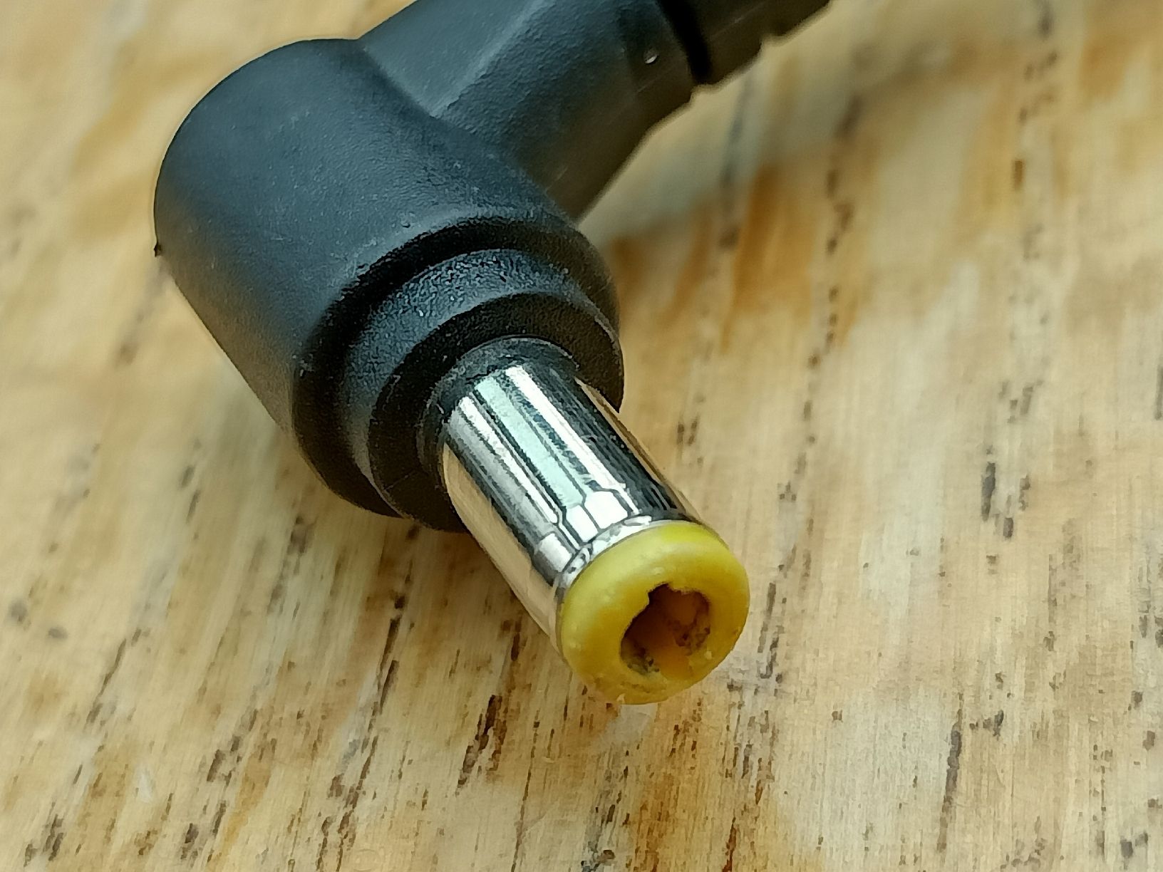 Caricabatterie: Liteon Netzteil PA-1121-01, 20V, 6A – Usato da Flamatt venduto da Marpou 1