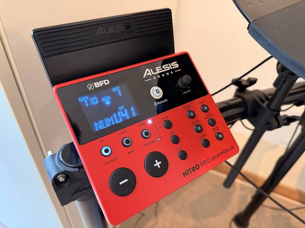Alesis Strumenti musicali: Alesis Nitro Pro Kit E-Drum – Usato da Zürich venduto da Brad-P 1