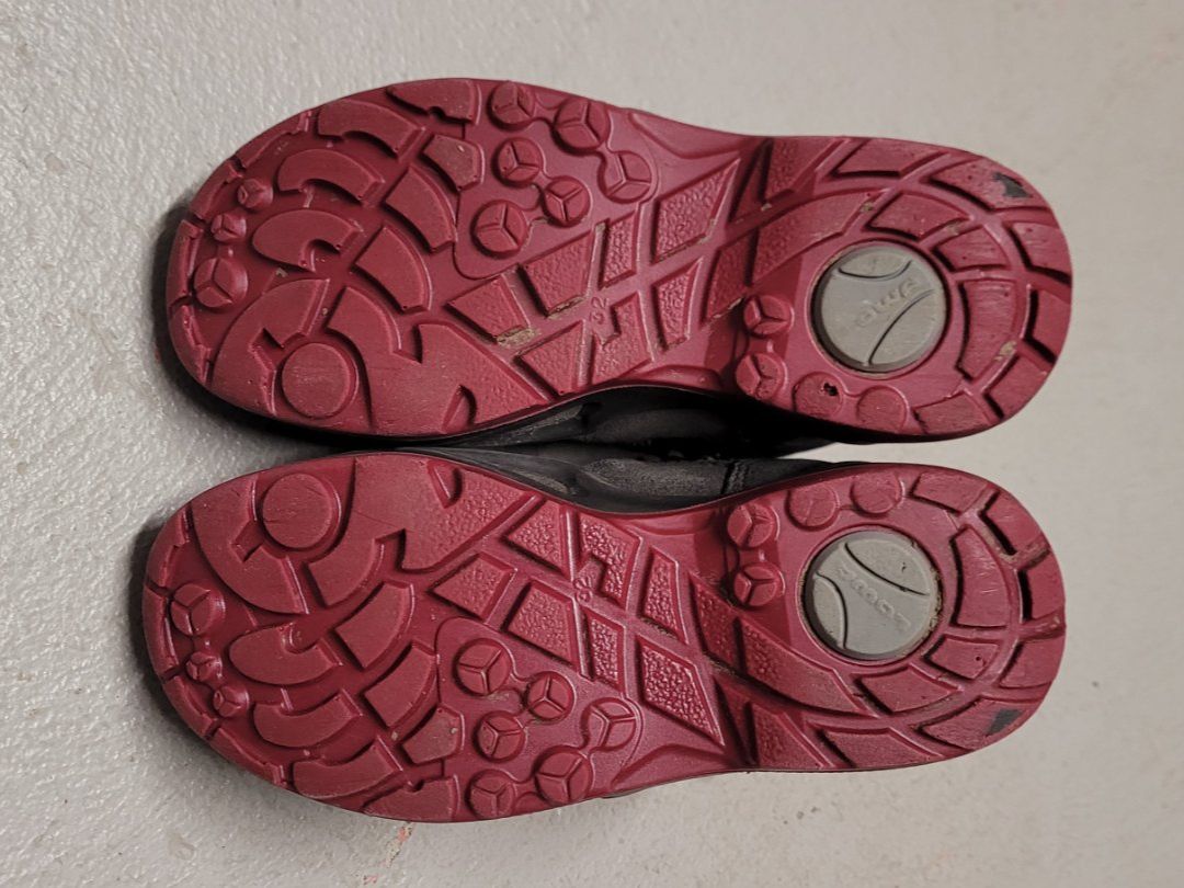 Lowa Scarpe per ragazzi: LOWA winterschuhe, Gr. 32 – Usato da Staefa venduto da MatLukM. 1