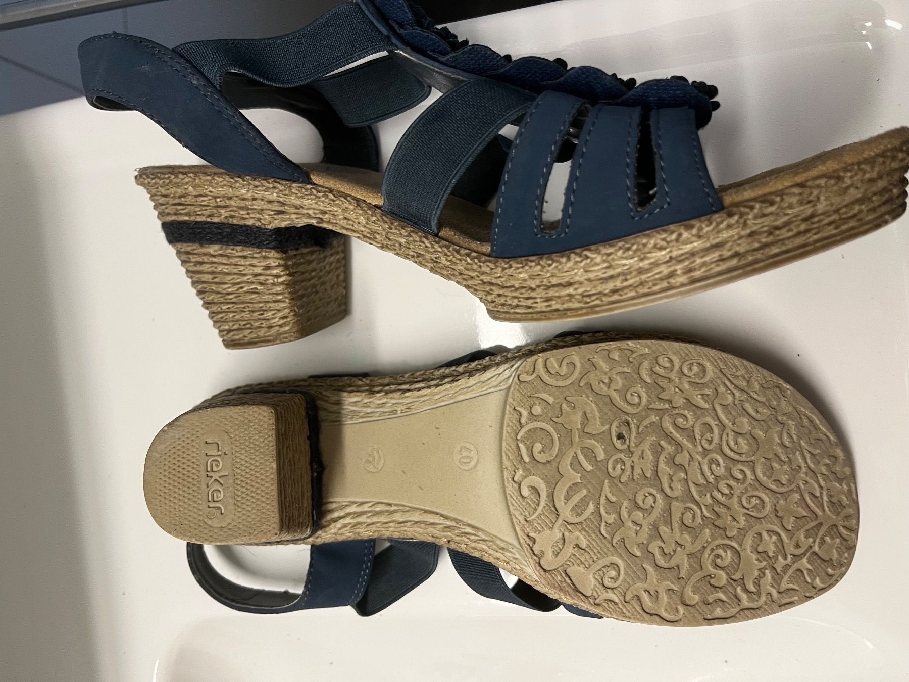 Rieker Scarpe da donna: Rieker Sandalen Gr. 40 – Usato da Birmenstorf AG venduto da BMW.M5 3