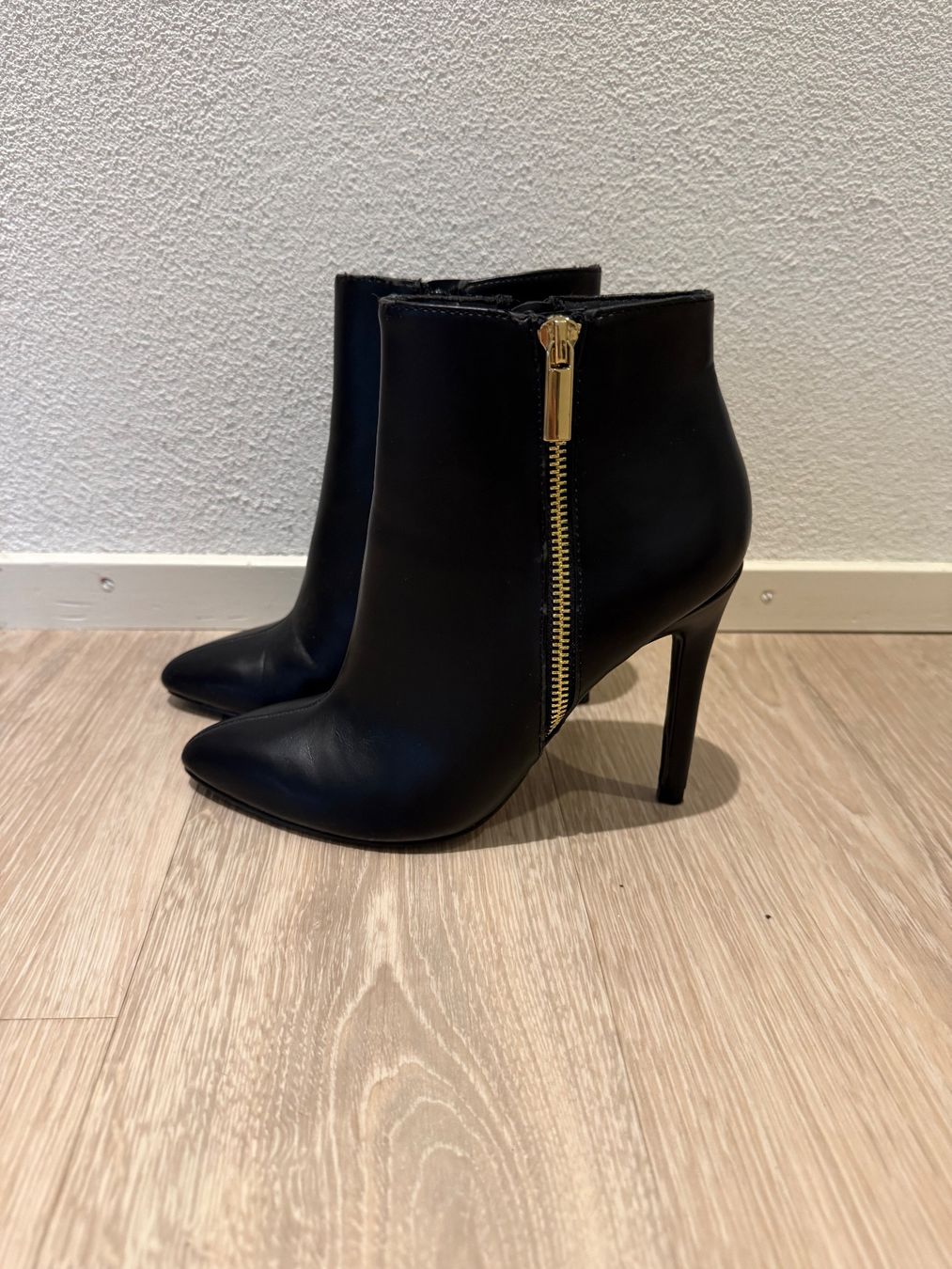 Scarpe da donna: Even&Odd Absatzschuhe – Usato da Weesen venduto da naz_m6gj 1