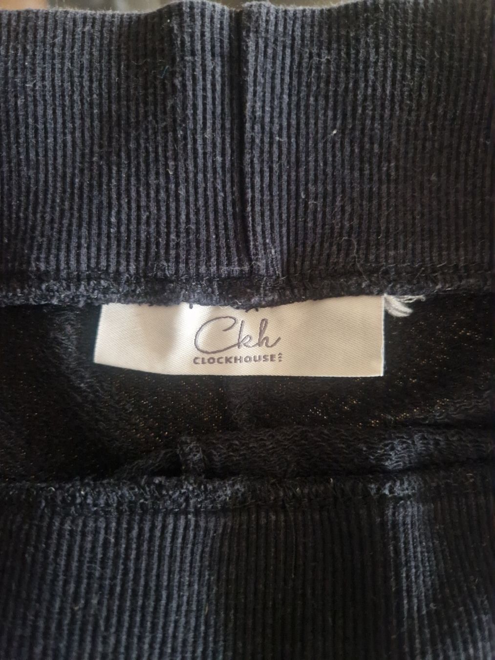 Pantalons: Sporthose kurz – D'occasion à Buttwil par SabrinaA03 1