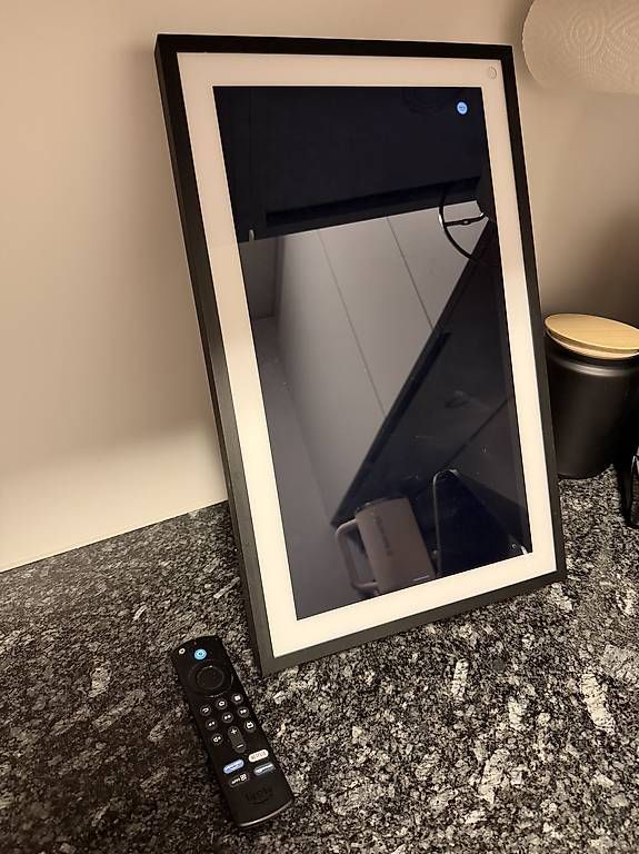 Amazon Tablettes PC: Amazon Echo Show – D'occasion à Arlesheim par Svenmuth 1