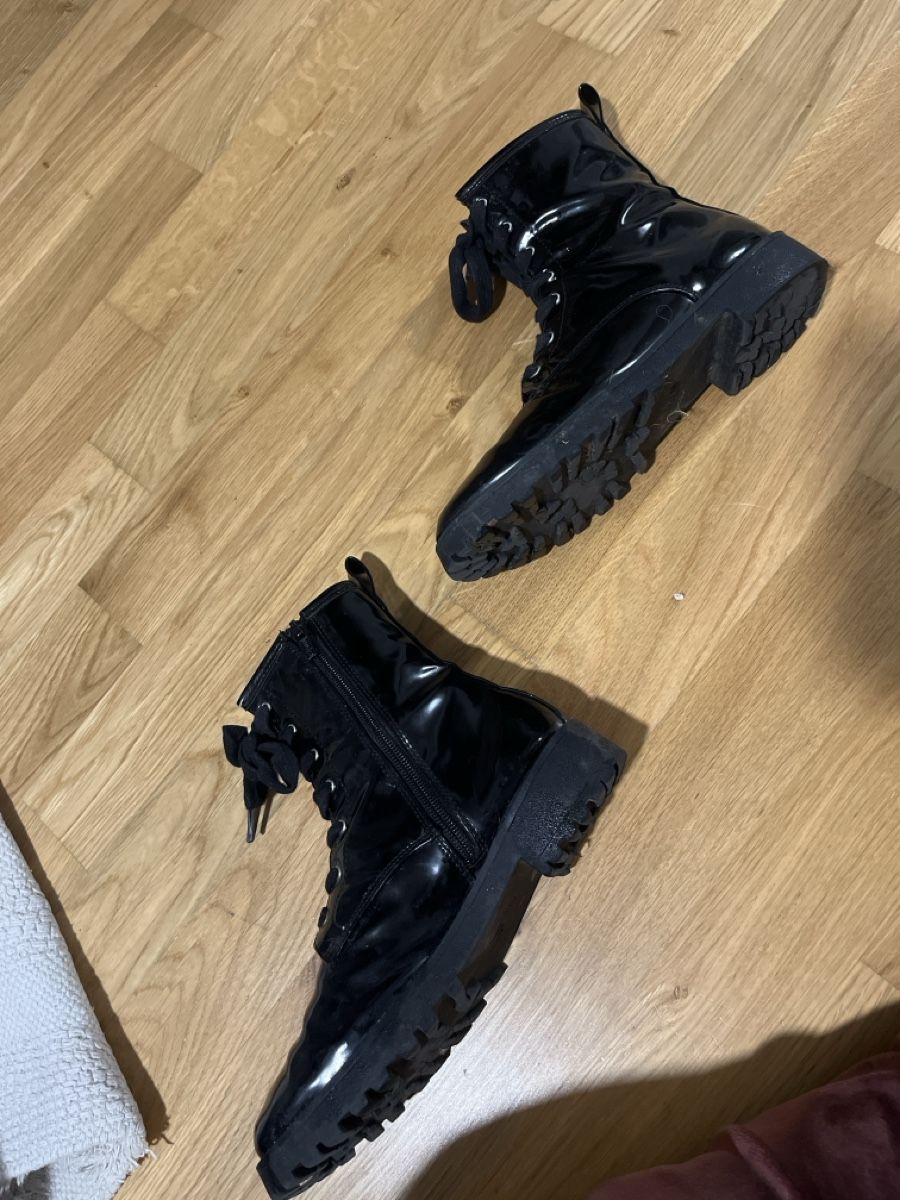 H&M Scarpe da donna: Bottines noires H&M – Usato da Le Locle venduto da Mayd_h 2