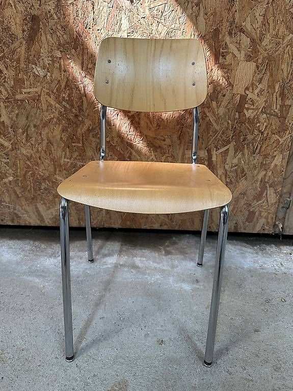 Sedie: Chaises d'écolier – Usato da Pomy venduto da jos_g6y8 2