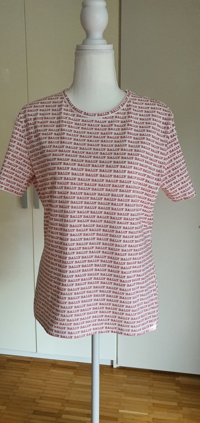 Bally T-shirt: Bally Golf T-shirt – Usato da Basel venduto da Kristal4 7