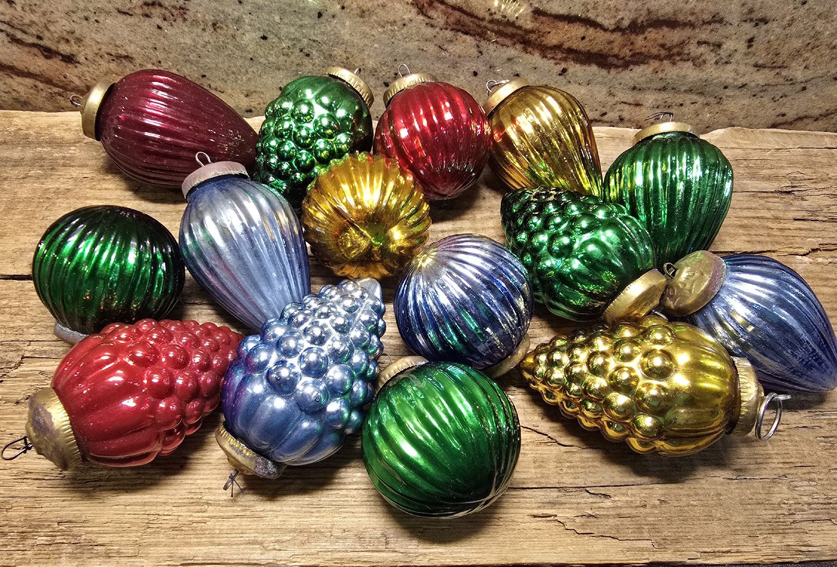 Alle Dekorationen: 15 Stk. Antike Mondo Weihnachtskugeln – Gebraucht aus Walkringen von Vanuca 4