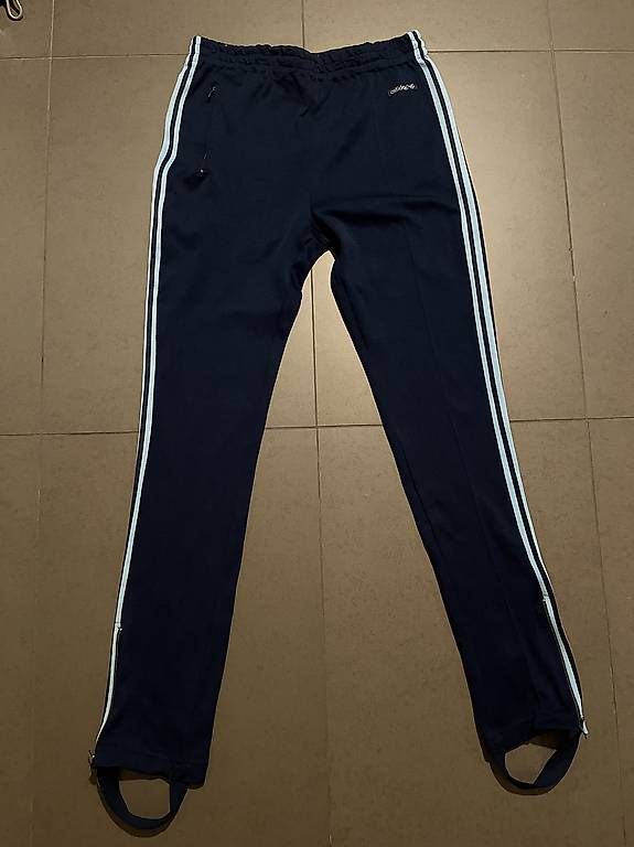 Hosen: Vintage Adidas Trainerhose – Gebraucht aus Zürich von SUPERNERD