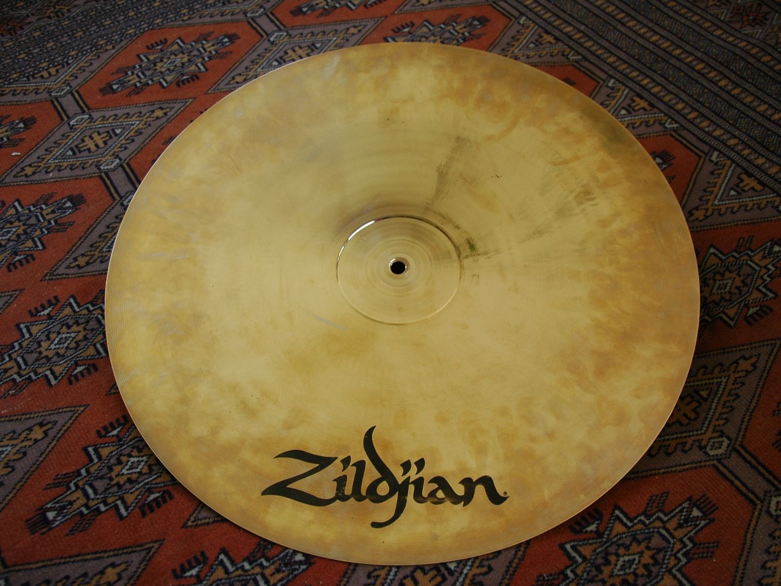 Zildjian Strumenti musicali: Zildjian 20" A Custom Flat Top Ride – Usato da Schaffhausen venduto da Mel.98 1