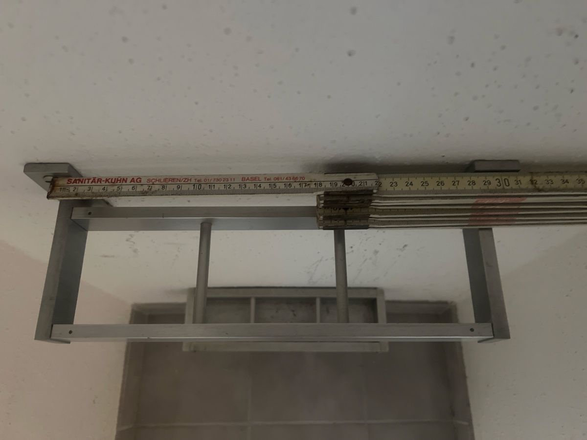 Garderobe: Wand Schirmständer  – Gebraucht aus Wetzikon ZH von TolleAussicht 1