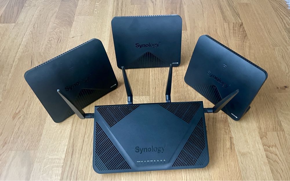 Synology Router RT2600ac mit 3 MR2200ac (Gebraucht) in Mollis für CHF ...
