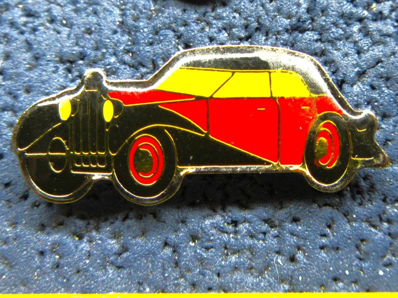 Bugatti Plaketten & Abzeichen: BUGATTI 50 1930 AUTO PIN OLDTIMER – Gebraucht aus Ettingen von Hausi4711 1