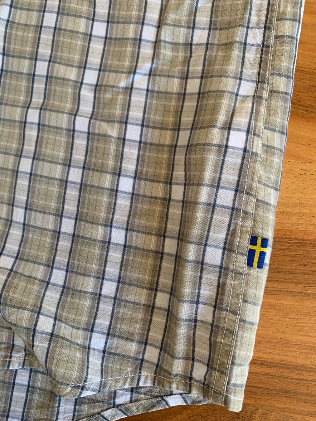 Fjällräven Camicie: Fjällräven Herrren Hemd kurzarm kariert Gr. S – Usato da Meiringen venduto da Jackwashere 1