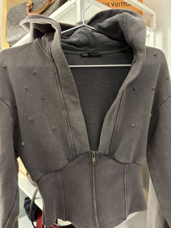 Grauer Hoodie Zara