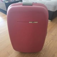 Valigia trolley SPT rossa, ideale per le tue vacanze 🧳