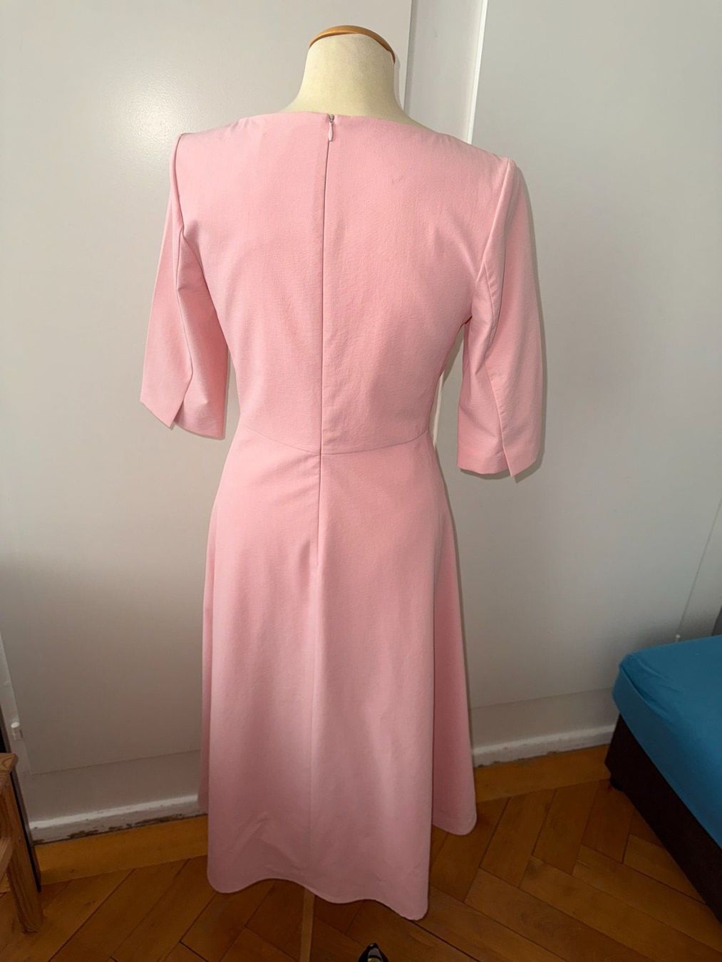 Kleider: Robe de soirée/ robe d'occasion/ robe élégante – Neu (gemäss Beschreibung) aus Le Locle von tchanatakoua 5