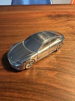 Porsche Taycan Briefbeschwerer, Limited Edition