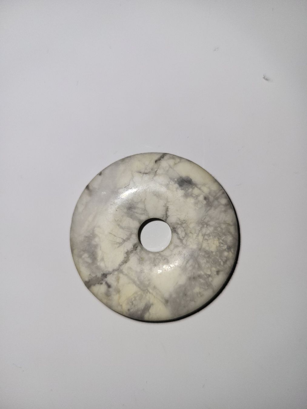 Pendentifs: pendentif magnesite donut 4cm – D'occasion à Palézieux par Erba24 1