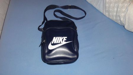 KLEINE NIKE TASCHE (NEU) DUNKEL BLAU