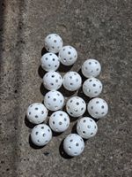 15 Unihockey Trainingsbälle, wenig gebraucht, Top Qualität!