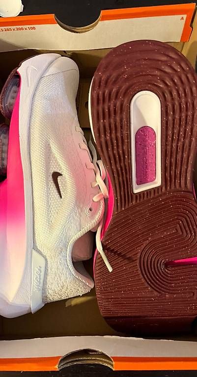Nike Chaussures femmes: Nike VERSAIR – Neuf avec emballage d'origine à Bern par men_cl8x 1