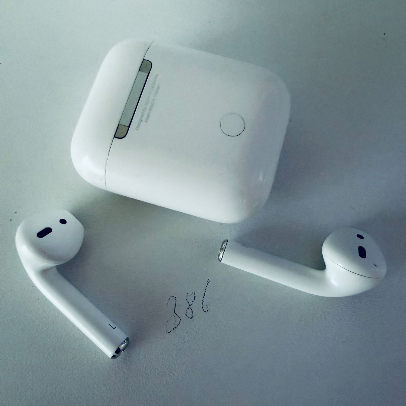 Apple Cuffie: Original Apple AirPods 2 Gen. Wireless Kopfhörer & Case – Usato da Basel venduto da MY.AIRPODS.SHOP 9