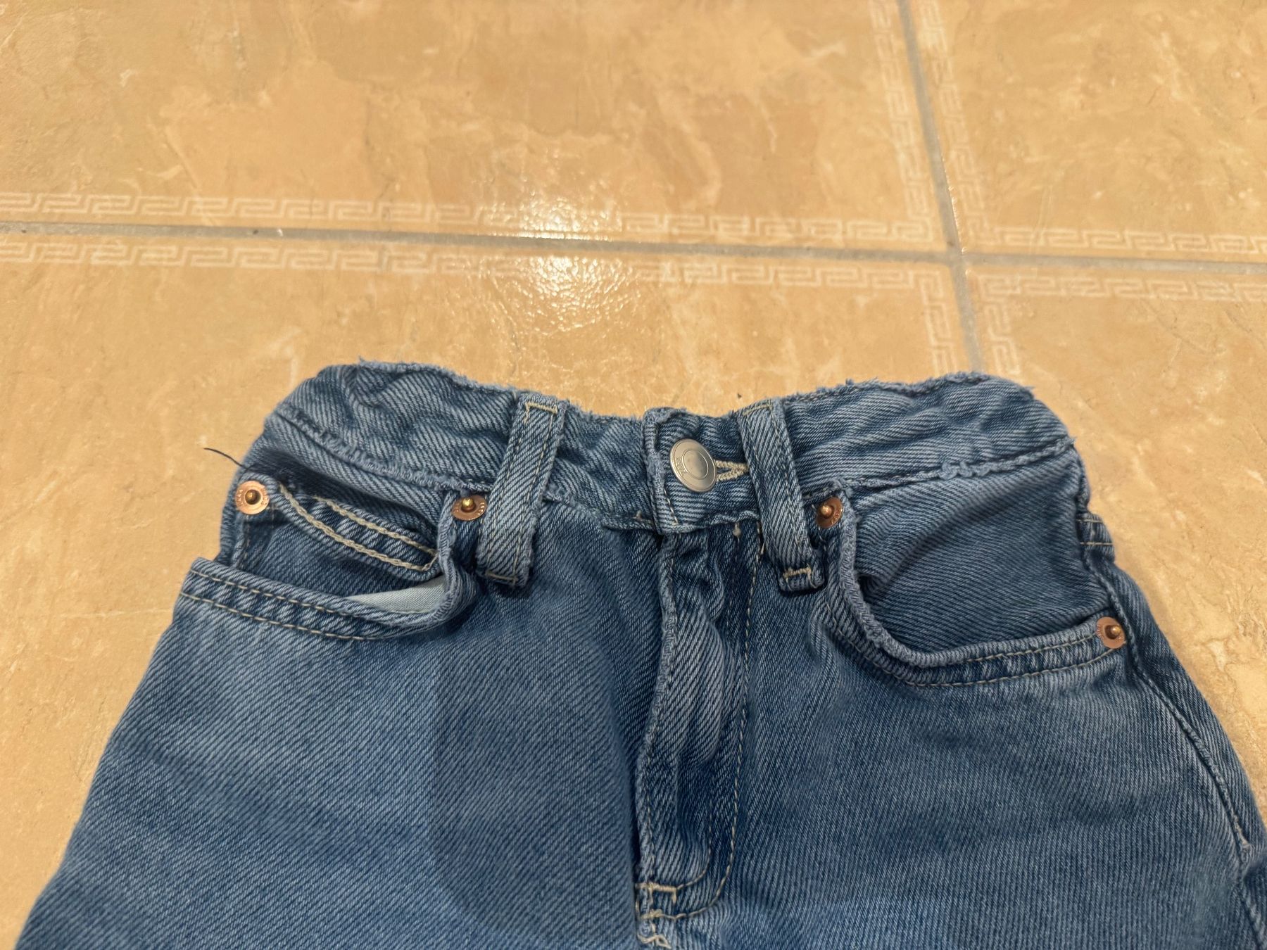 Pantaloni: Zara coole Jeans, 6-7J 1122 – Usato da Klingnau venduto da Markus14 1