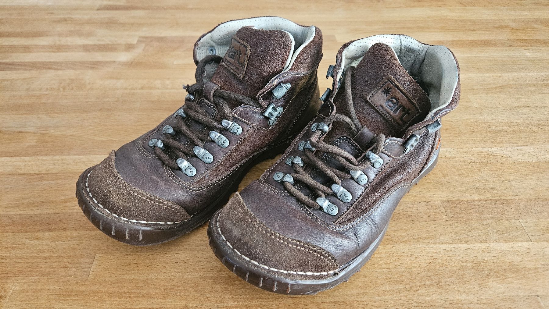 Art Scarpe da uomo: Chaussures Art Pointure 37 / Art Schuhe Gr.37 – Usato da Dintikon venduto da Zaza_Lolo