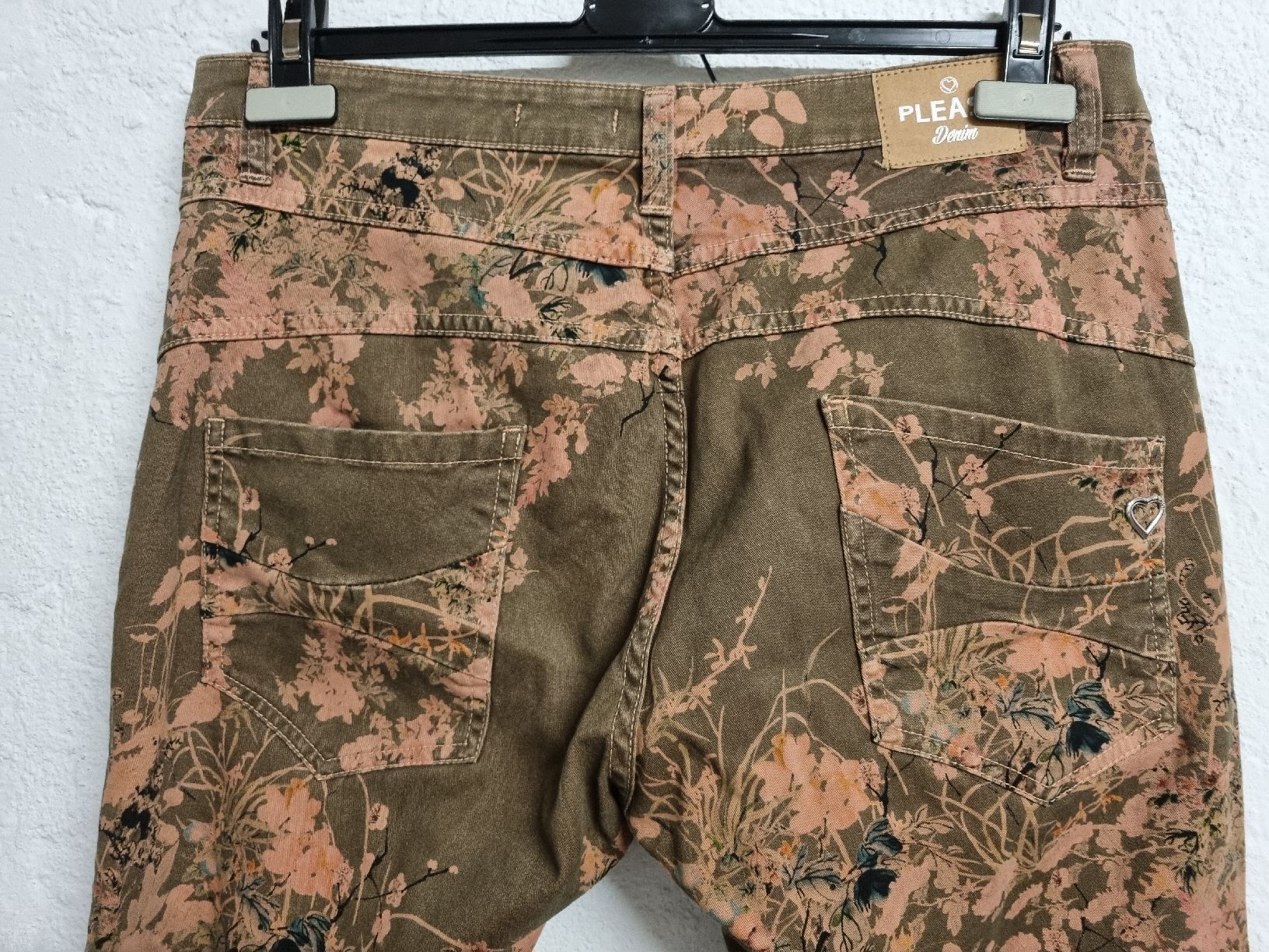 Please Jeans Pantaloni: Please Hose Gr. M – Usato da Thalwil venduto da Briscolina 3