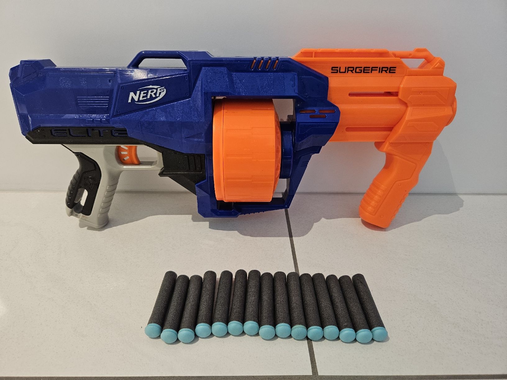 Nerf Giocattoli: NERF Elite SurgeFire – Usato da Oftringen venduto da Mrg3