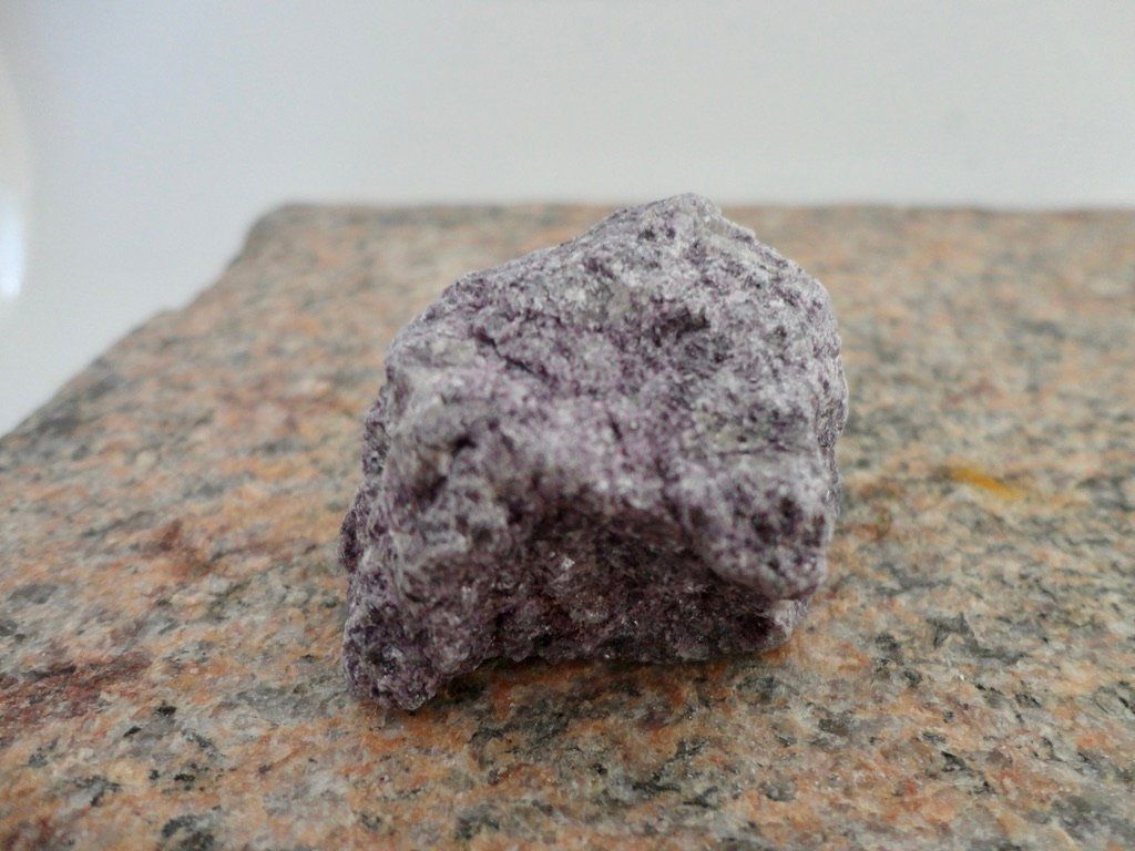 Minerali & Pietre curative: Lepidolith roh Heilstein – Nuovo (secondo la descrizione) da Biberist venduto da Steine