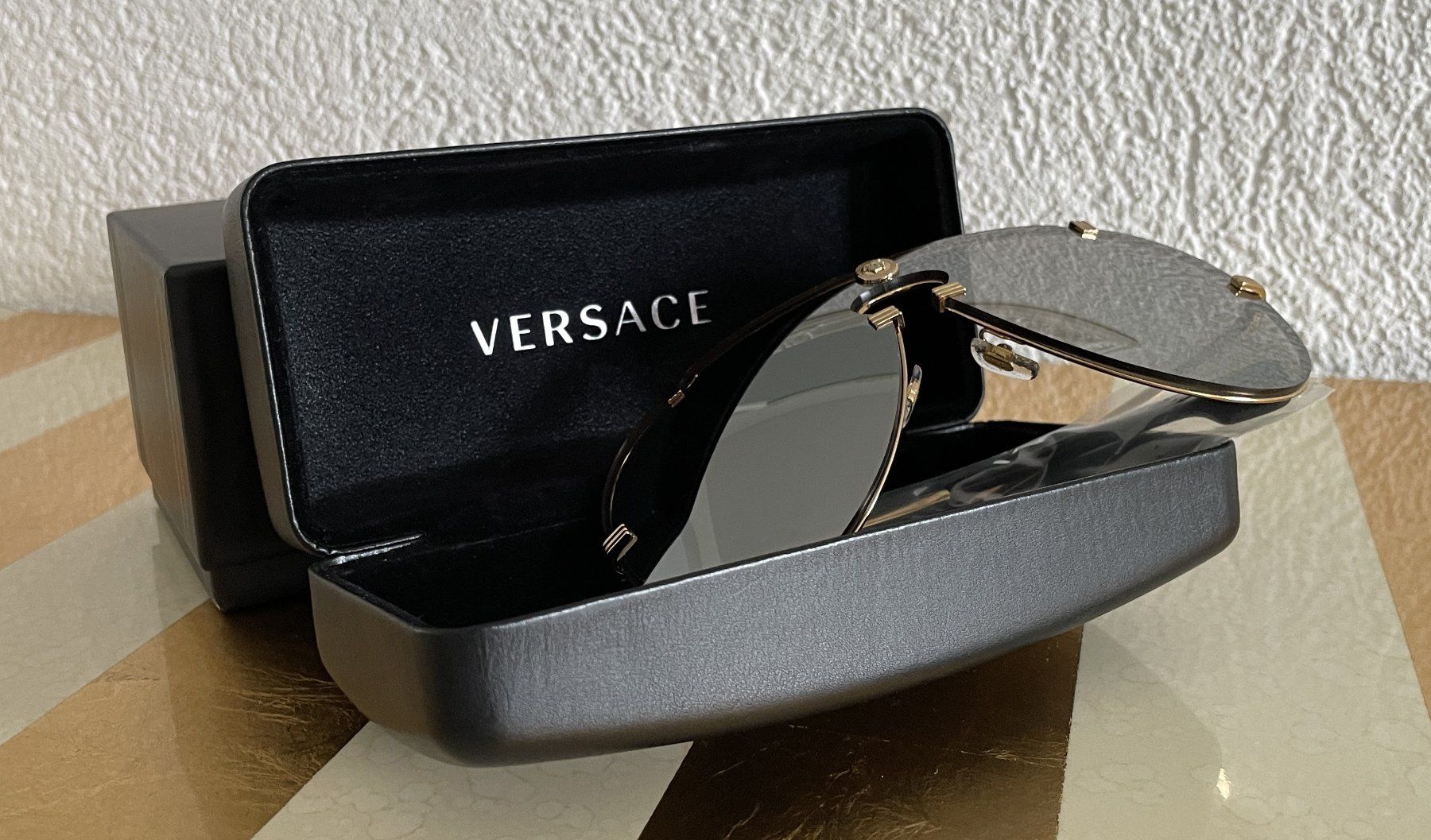Versace Occhiali & Lenti: Versace Sonnenbrille verspiegelt – Usato da Sins venduto da den_z9gy 2