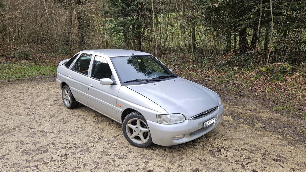 ford escort 1.6 automatique ghia