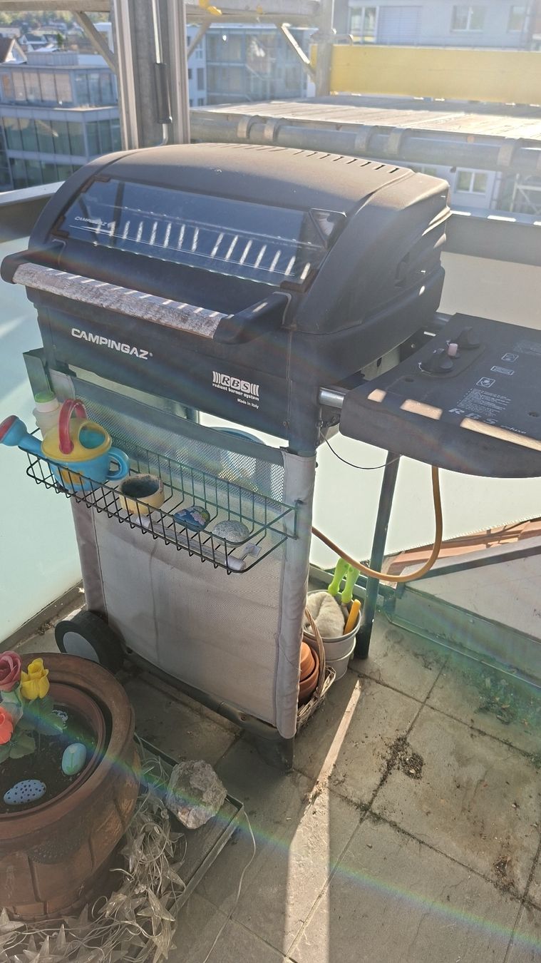 Campingaz Grils: Campingaz Gasgrill GRATIS! – D'occasion à Würenlos par munika