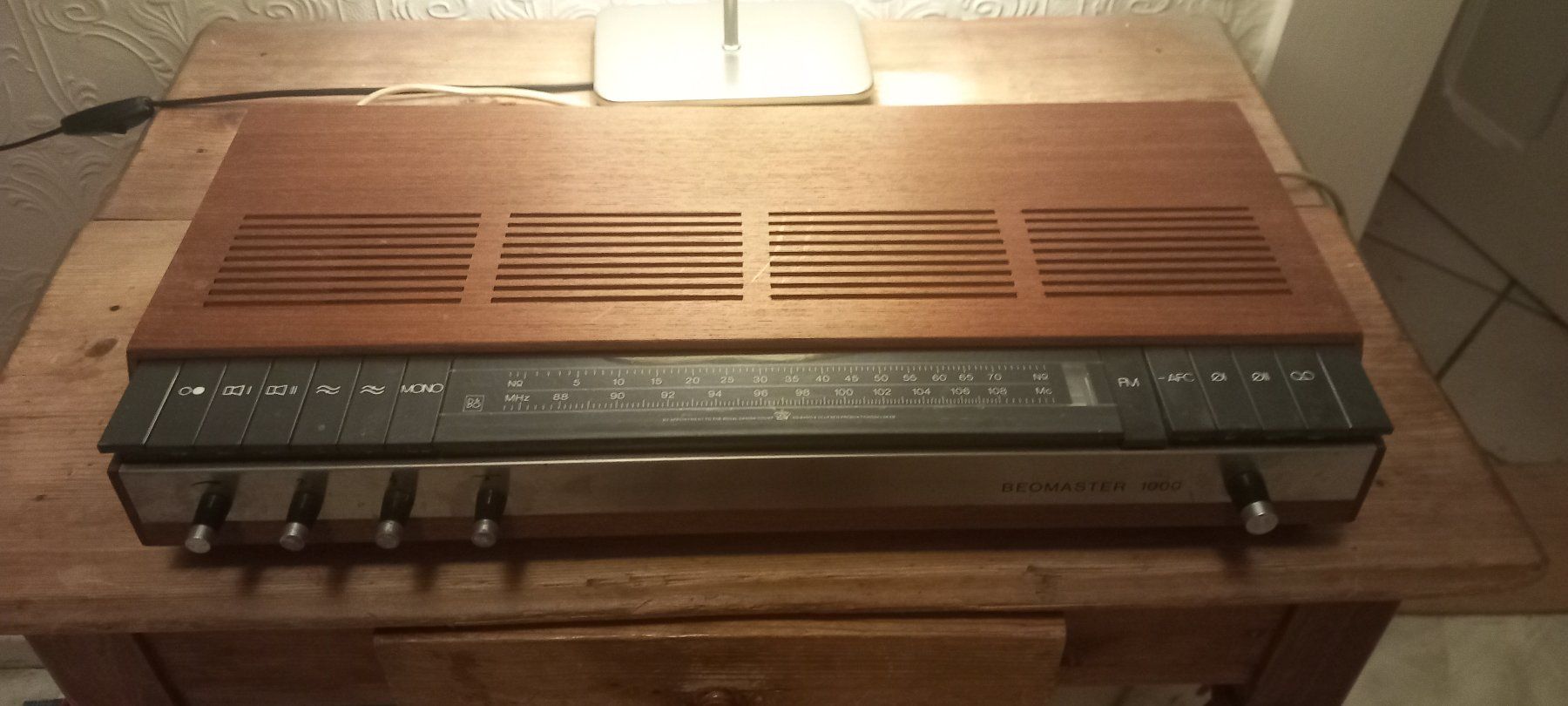 Bang & Olufsen Amplificateurs: B&O Beomaster 1000 – Défectueux à La Chaux-de-Fonds par Swiss_LP_Records
