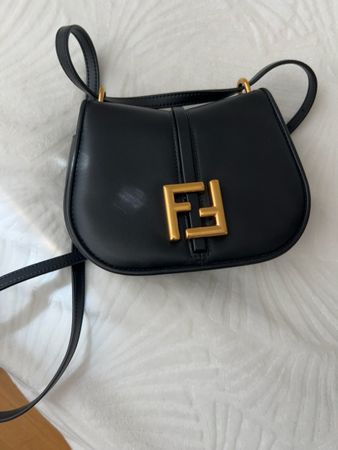 Fendi Tasche schwarz Leder mit Logo guter Zustand
