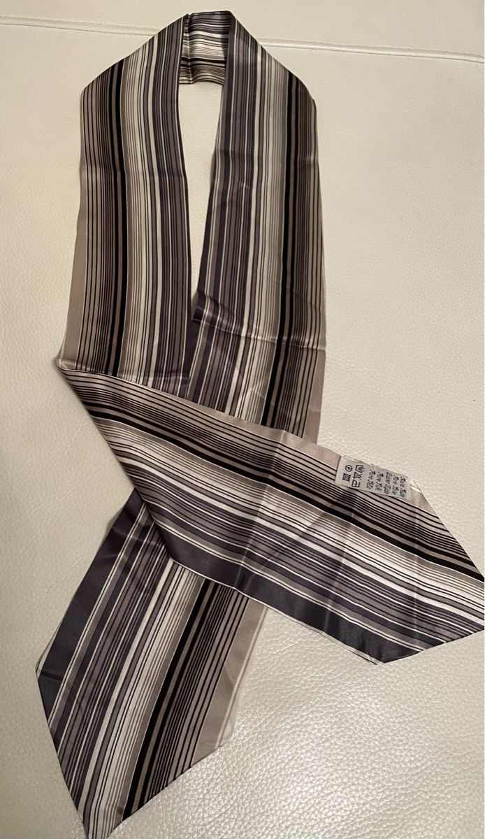 Foulard & Sciarpe: Seiden Twilly 🌸 – Usato da Opfikon venduto da Luis144 3