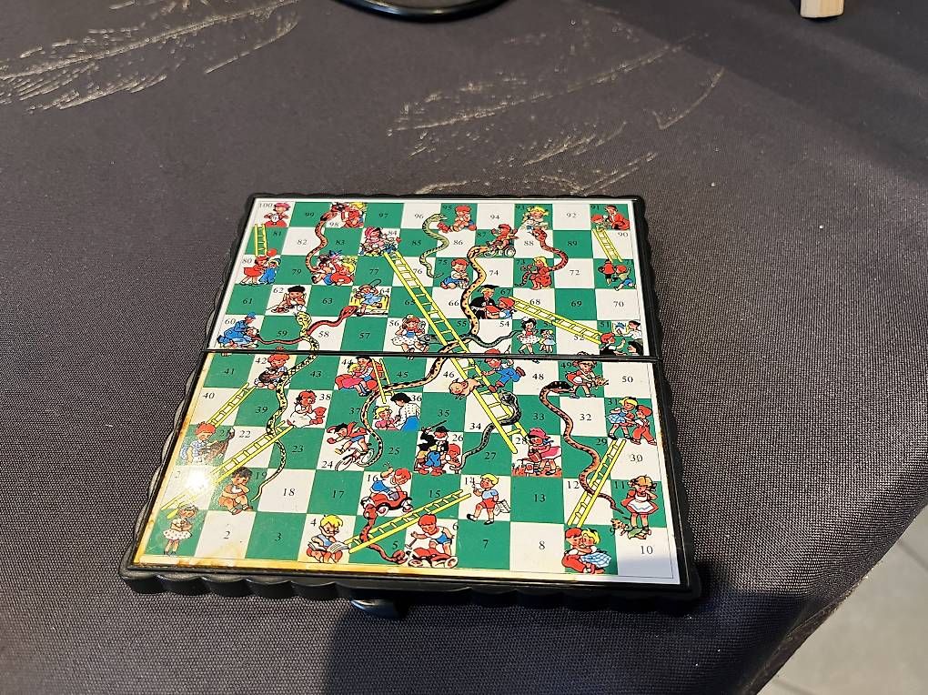 Giochi: Jeu de l'échelle – Usato da Marsens venduto da suz_gn8v