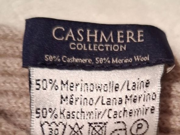 Maglioni & Felpe: Pullover - Merinowolle + Kaschmir  -  Gr. 36        /  118 – Usato da Schlieren venduto da Alena020_0 2