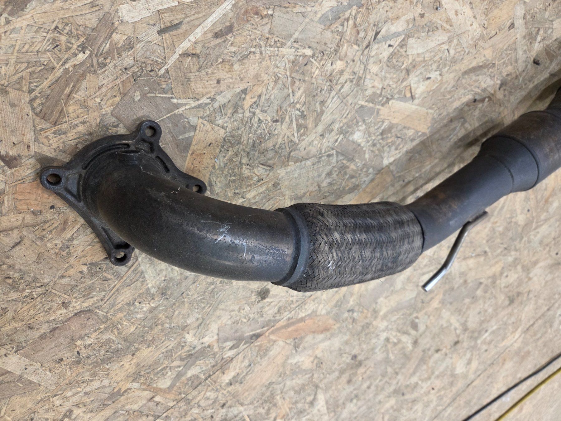 Volkswagen Sistemi di scarico: Golf 5 GTI Downpipe – Usato da Leuggern venduto da yan_yl99 2